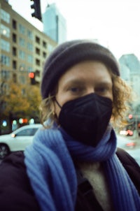 a person wearing a face mask