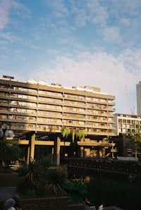 a large building with a lot of windows